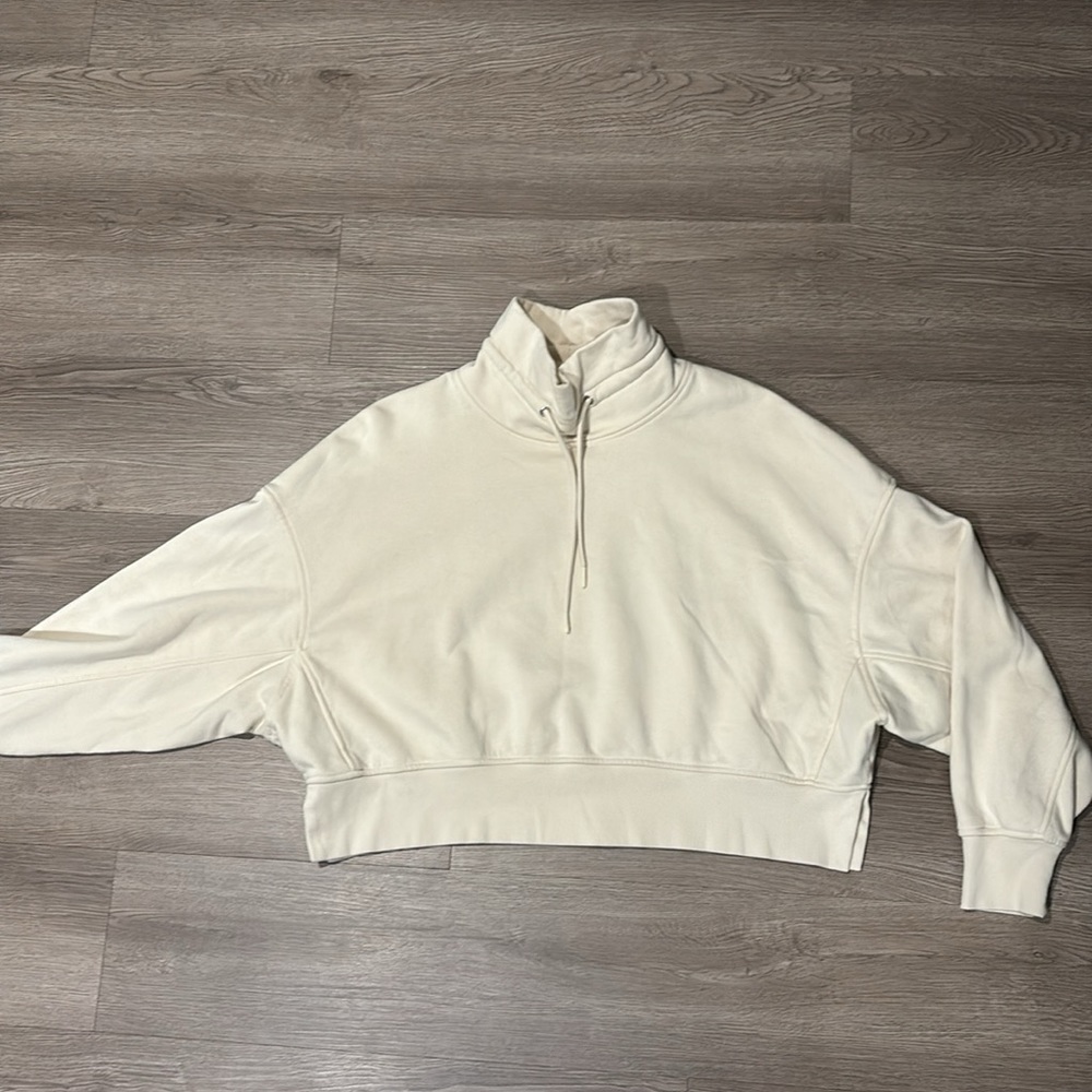 Cropped Mock Neck Athletic Pullover